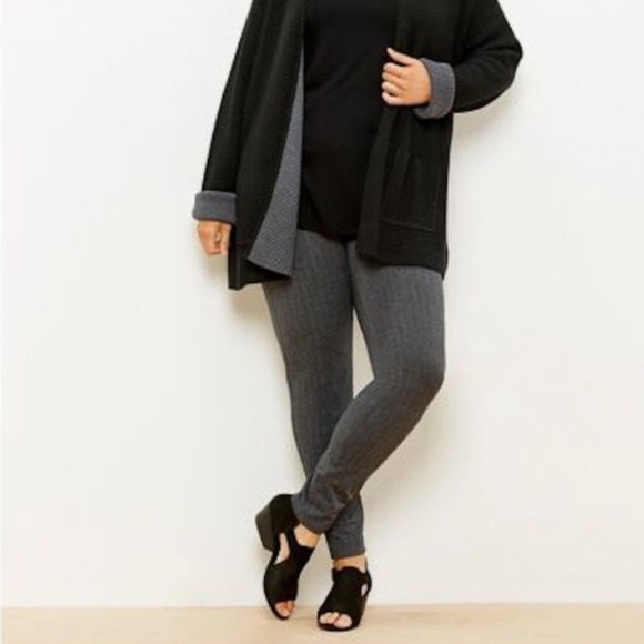 Eileen Fisher Iris Black Tumbled Nubuck Heeled Cut Out Sandal Size 8.5 - Picture 4 of 12